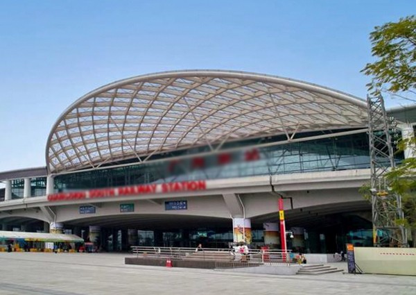 【MAX】與廣州市車(chē)站攜手共贏！分類(lèi)垃圾桶順利交付使用！